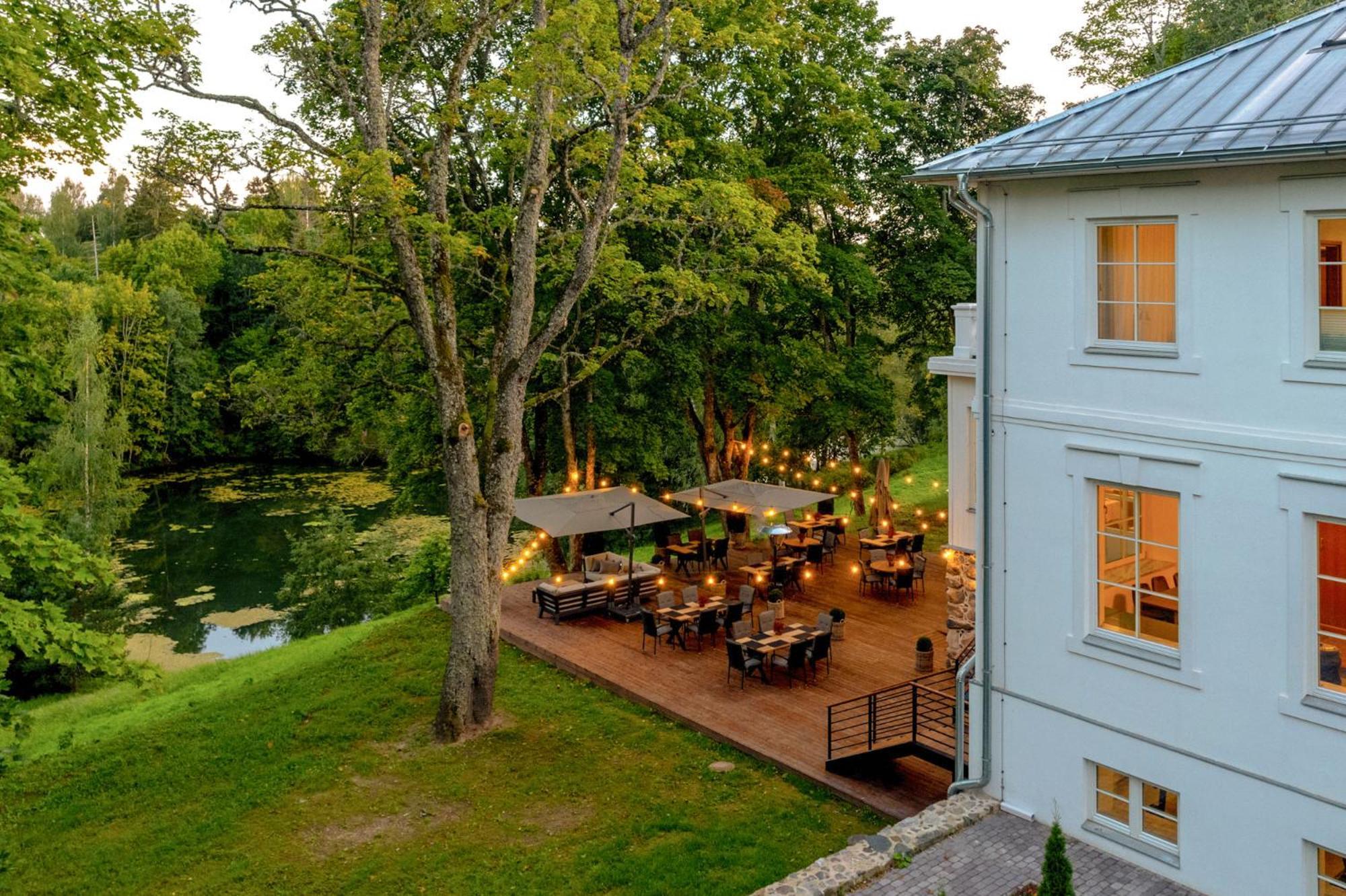 The Manor Sports & Spa Tõrve Екстериор снимка