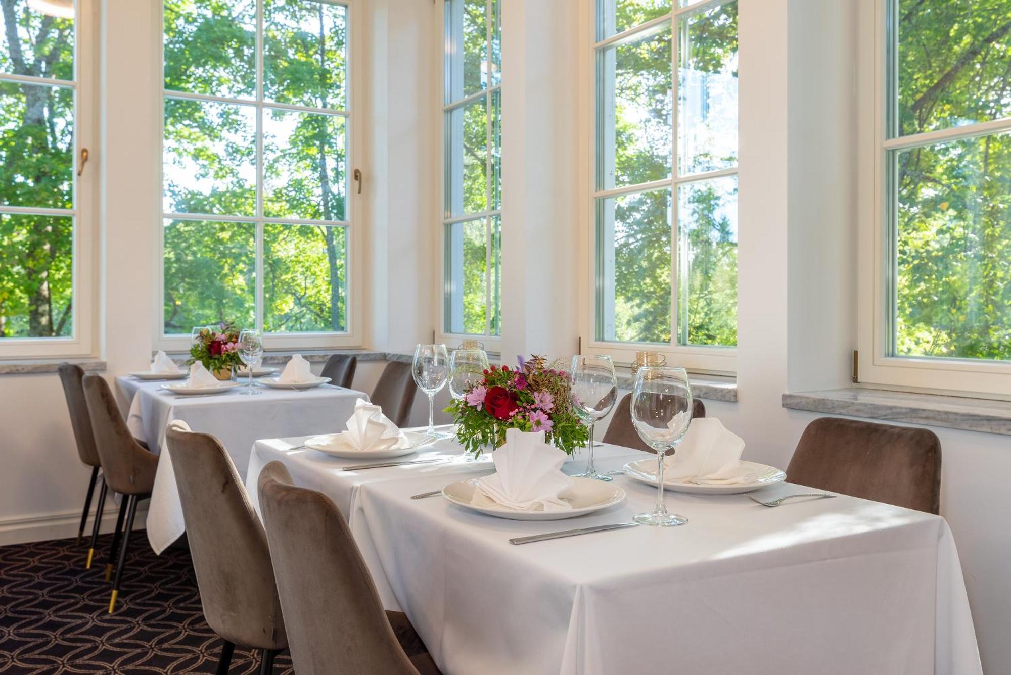 The Manor Sports & Spa Tõrve Екстериор снимка