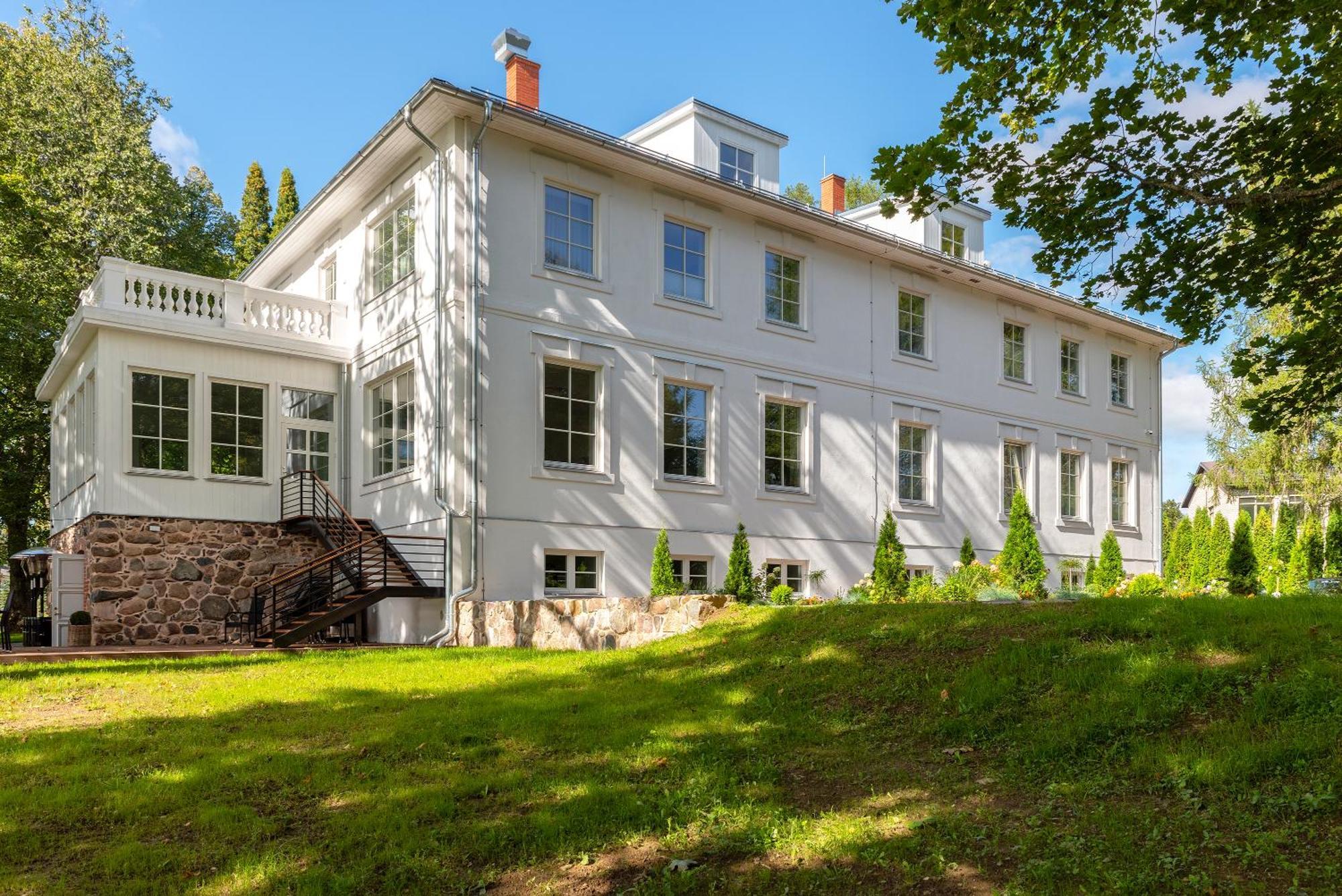 The Manor Sports & Spa Tõrve Екстериор снимка