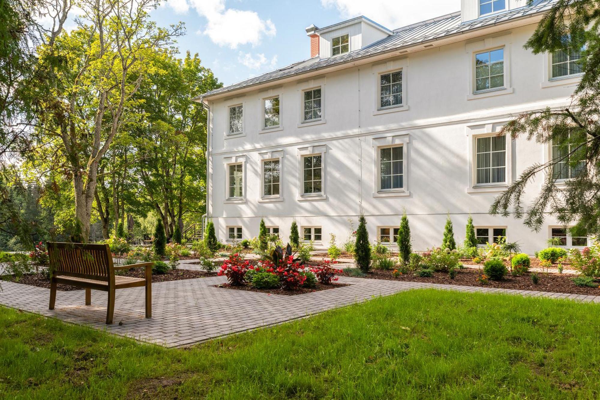 The Manor Sports & Spa Tõrve Екстериор снимка